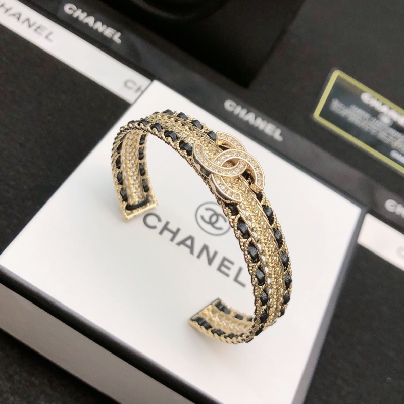 Ch**el bracelets